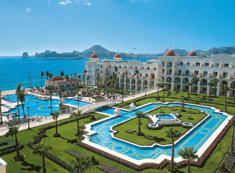Airport transfer to Riu Palace Cabo San Lucas