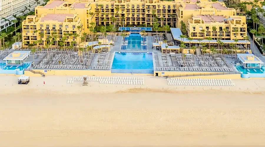 Airport transfer to Riu Santa Fe